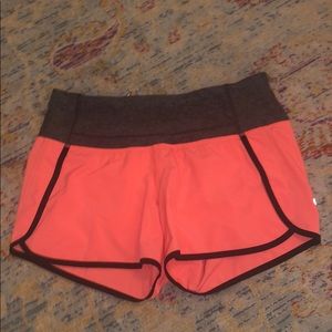 lulu🍋 run times shorts! size 4! coral!!